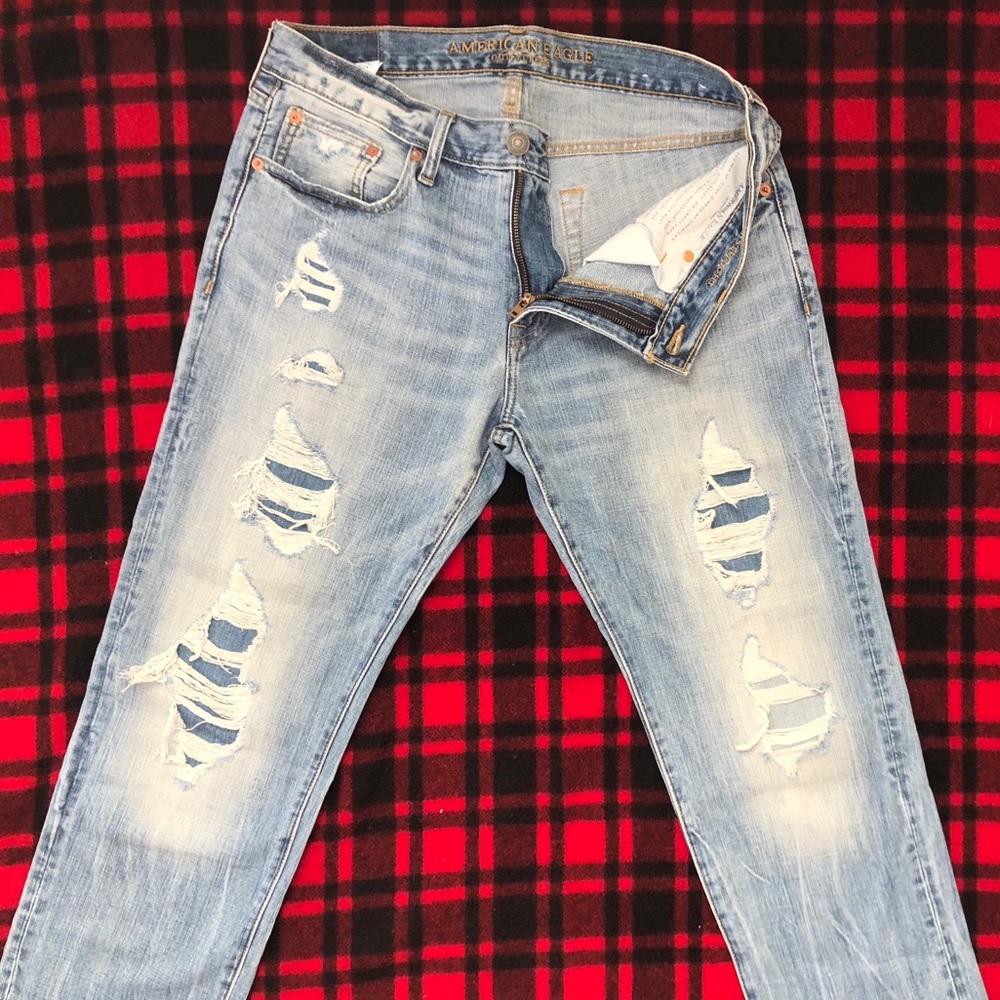 Destroyed Light Wash Slim Straight Jeans